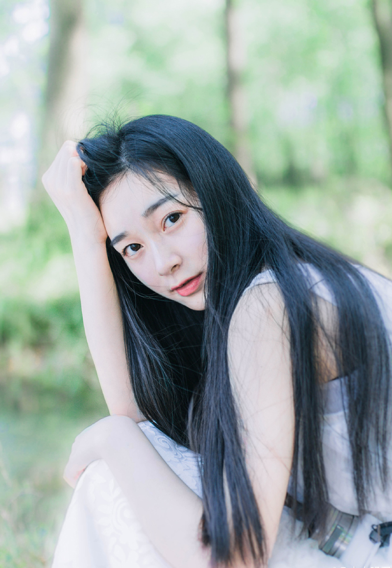 张任没有回答，只是跪在地上。